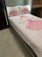 روتختی یک نفره دخترانه عروسکی طرح دختر نیلا کد 0204 - Image 3
