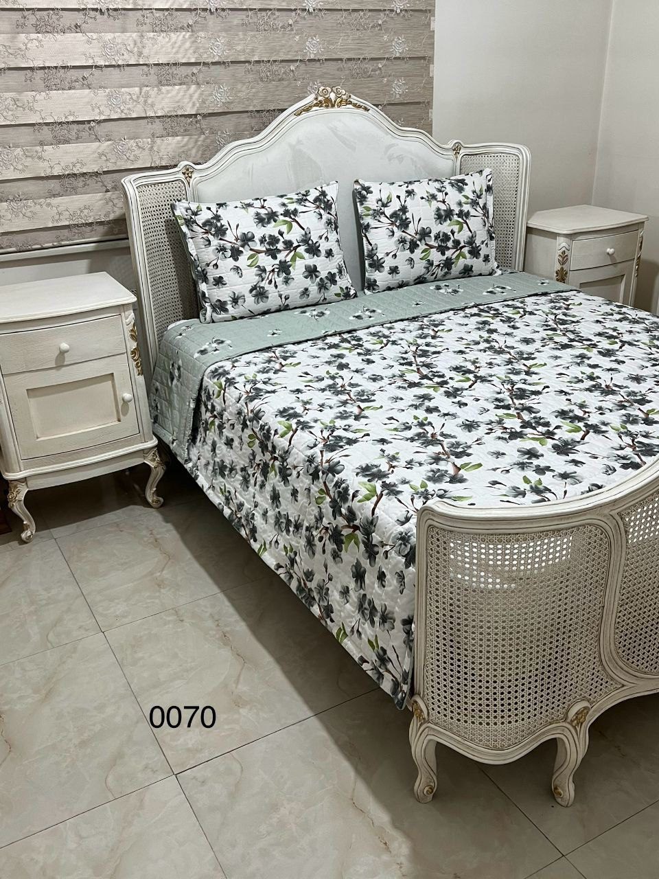 photo_2025-12-10_20-43-34 روتختی پنبه دوزی دونفره کد 0070 - Image 1